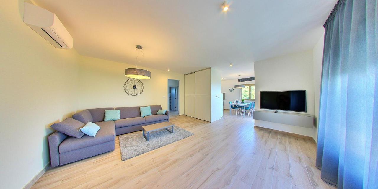 Modo Apartments Пула Экстерьер фото